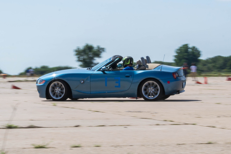 Illustration for article titled Autocross pics/vids (with oppo!)